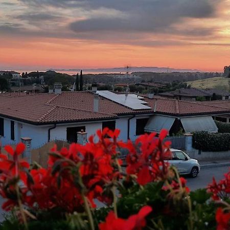 Casa D'Amare - A 600 Mt Dalla Spiaggia Follonica Bagian luar foto